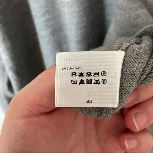 Brooks Brothers Merino Wool Blend Grey V Neck Sweater Size Large - Picture 7 of 7